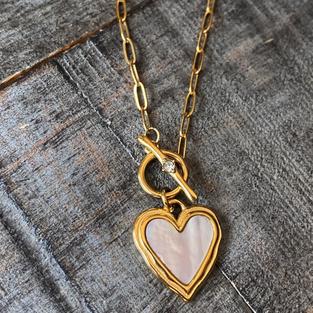 NEW Gold & Abalone Heart Pendant Necklace